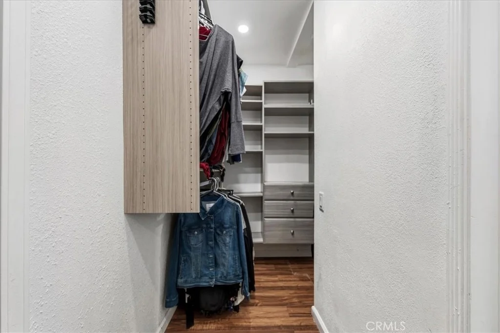 Photo of 5305 Palm