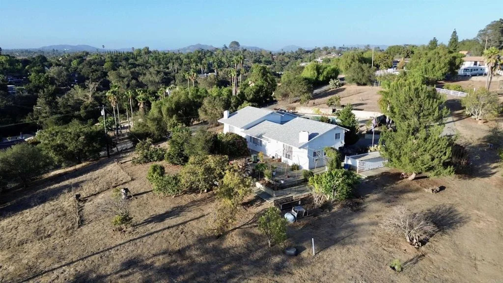 Photo of 1701 Acacia Lane