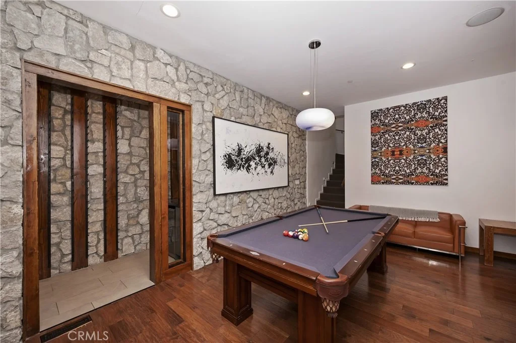 Photo of 43669 Ridge Crest