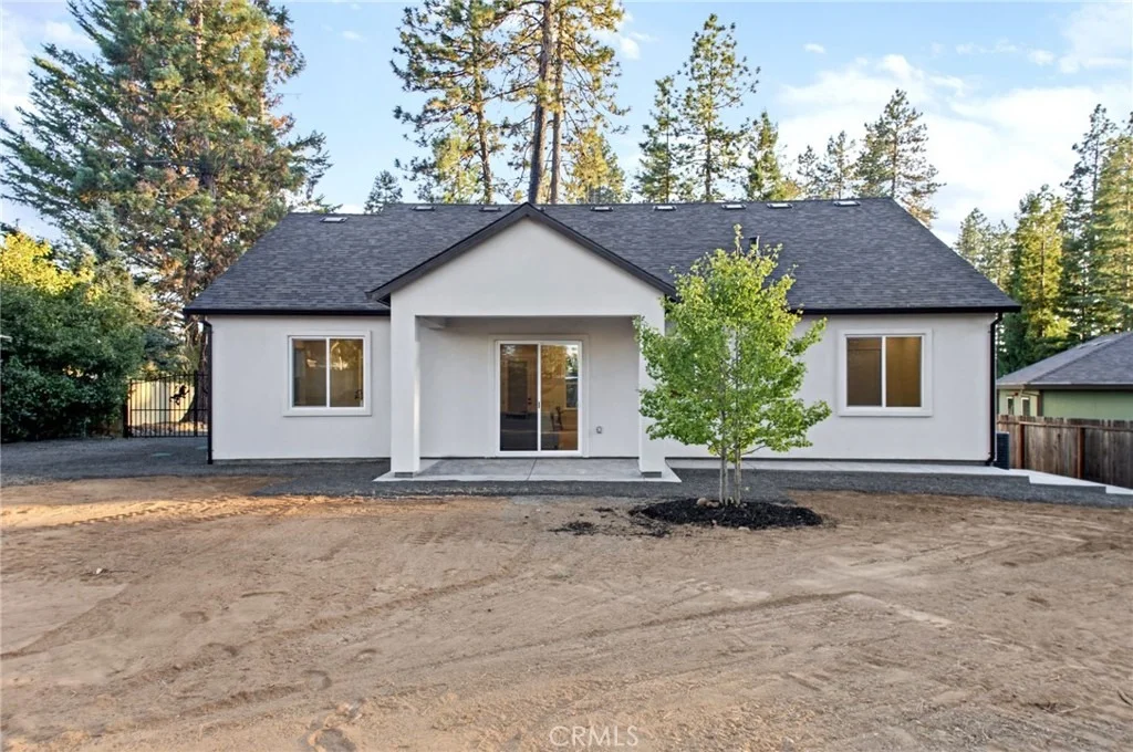 Photo of 1677 Paradisewood Drive