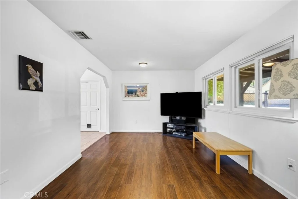 Photo of 826 Katherine Road