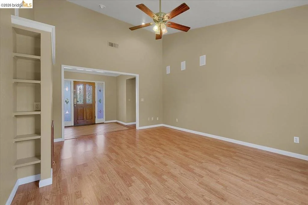 Photo of 722 Mariner Loop