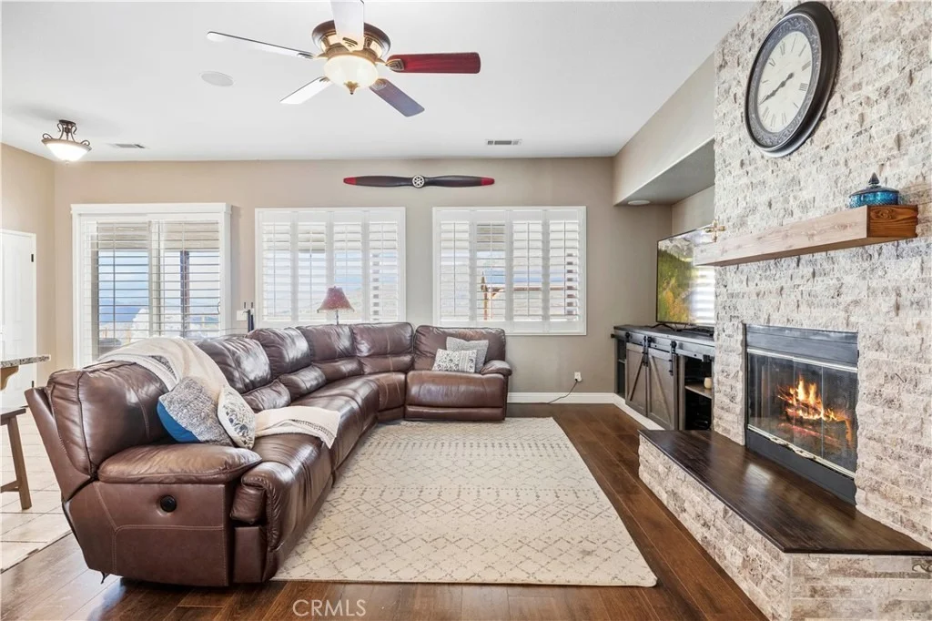 Photo of 34665 Desert Road