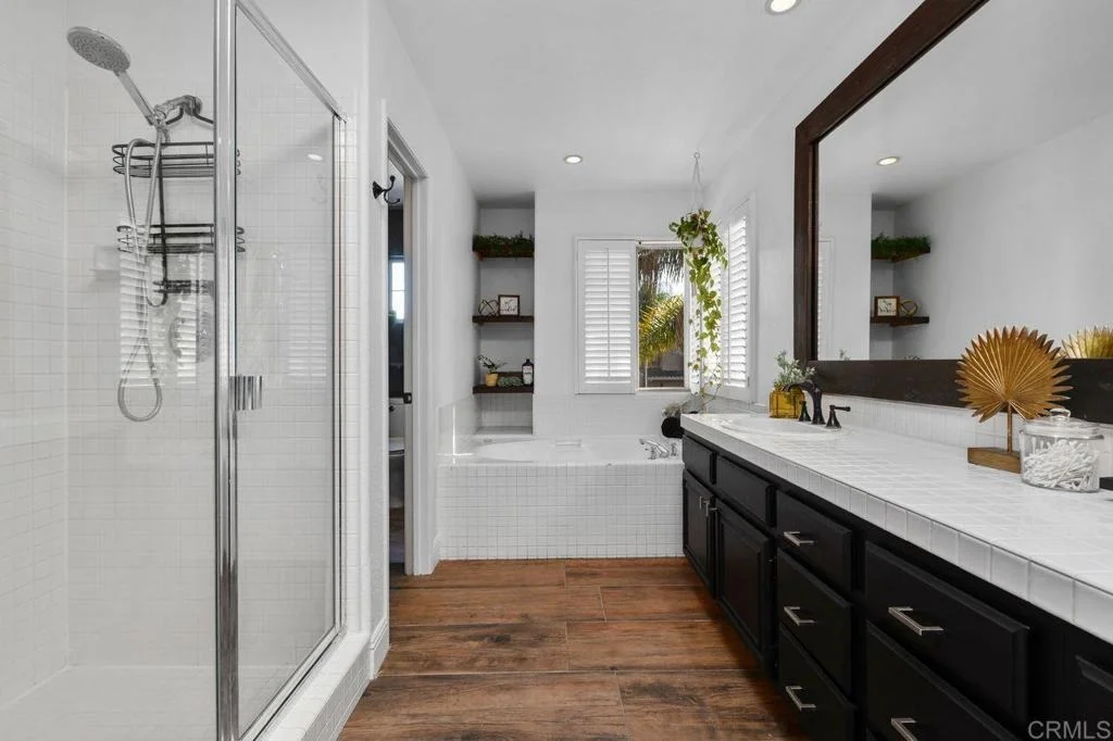 Photo of 4580 Avenida Privado