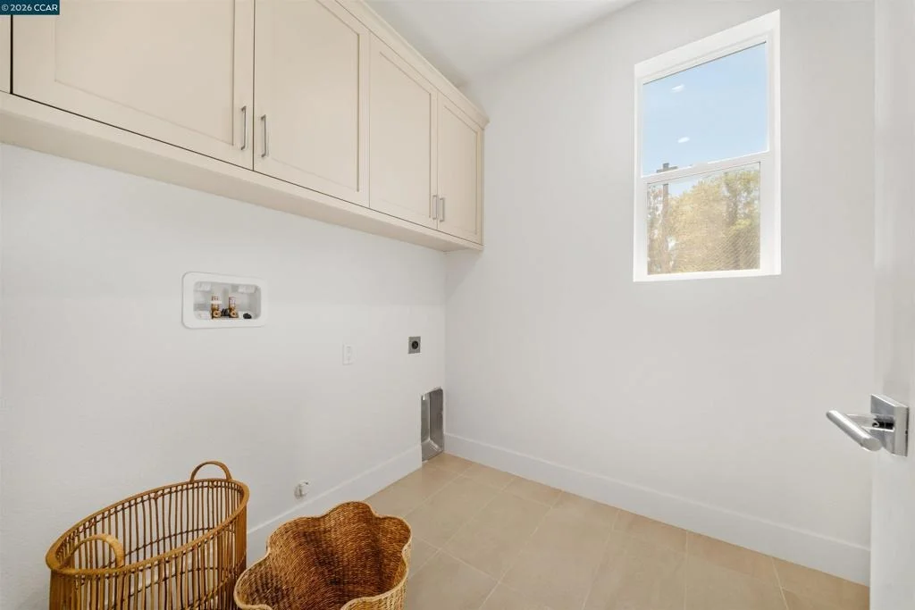 Photo of 207 Bisque Ct