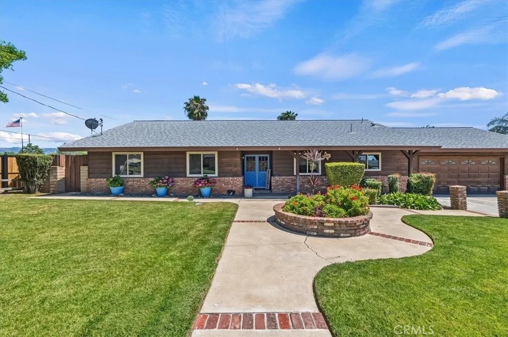 Photo of 34407 Fairview Dr