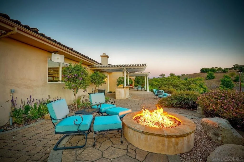 Photo of 30388 Castlecrest