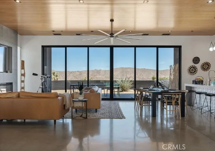 Photo of 8175 Fox Trail