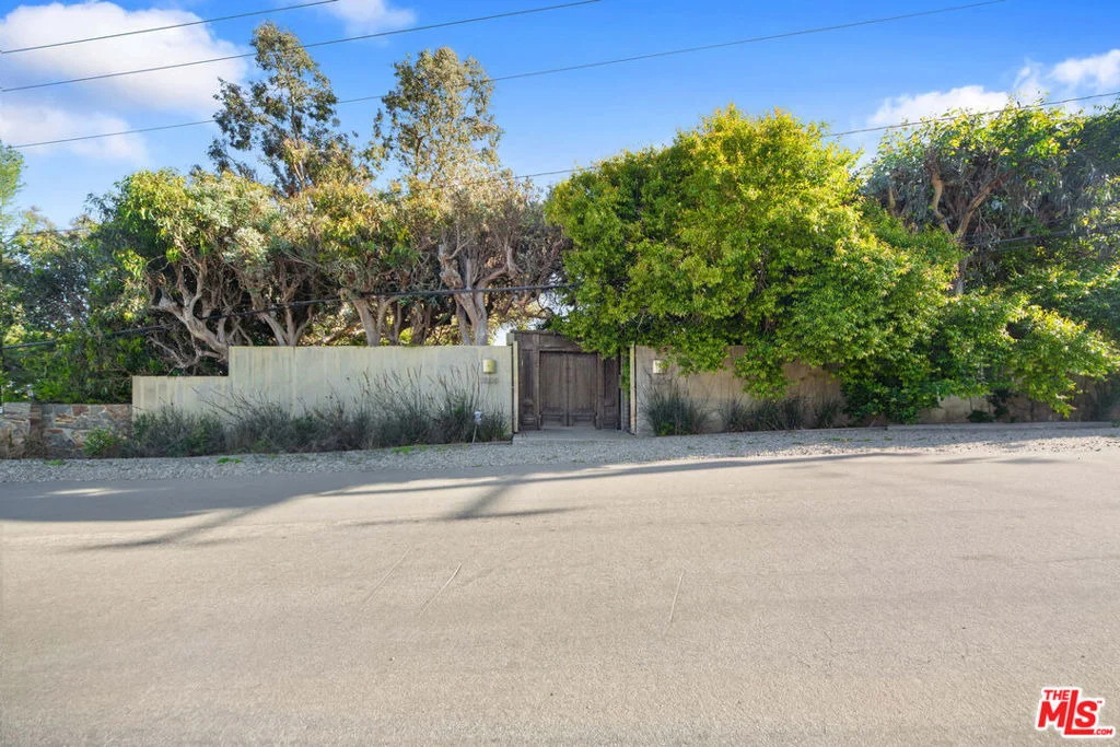 Photo of 31226 Bailard Road