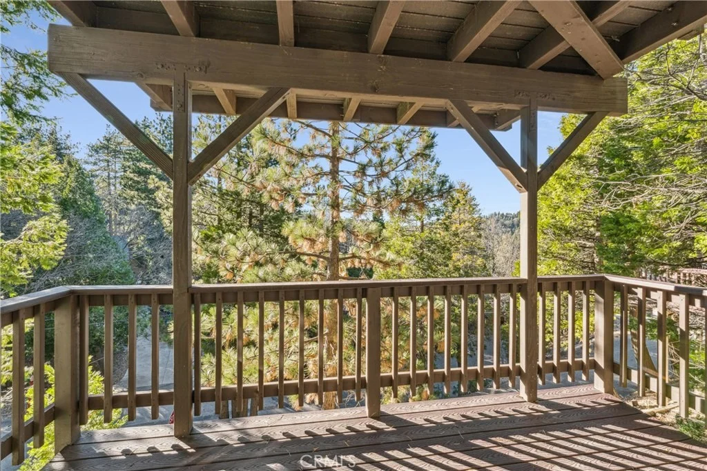 Photo of 305 Summit Road