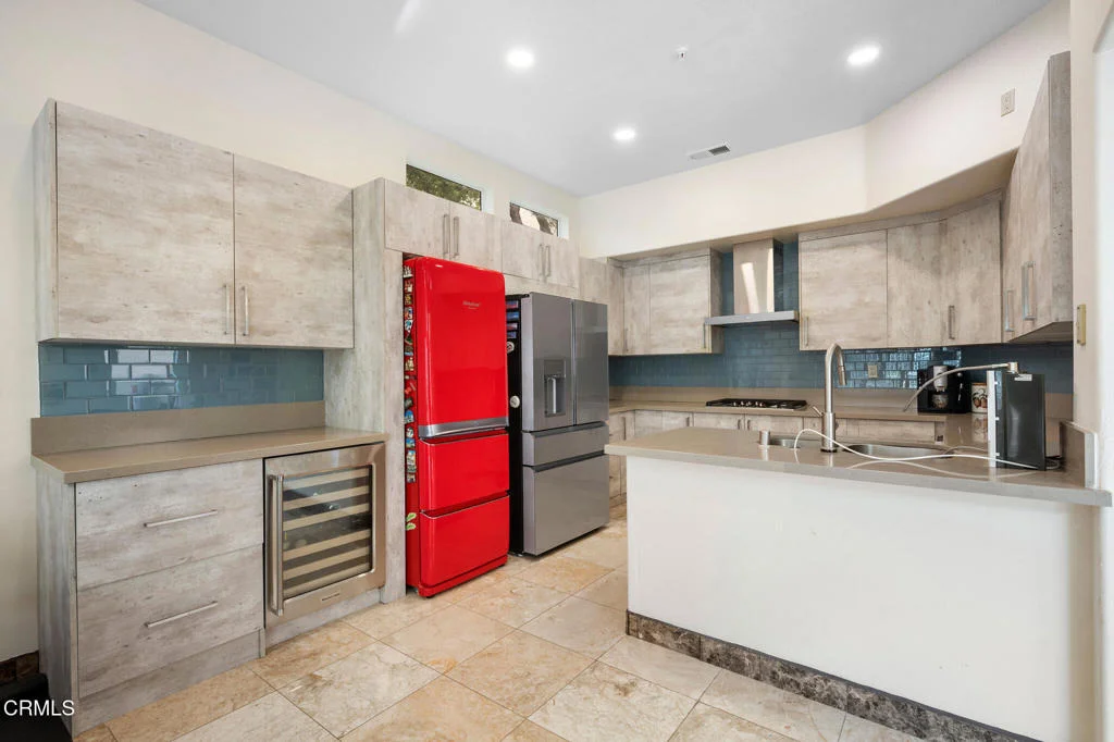 Photo of 925 Calle La Primavera