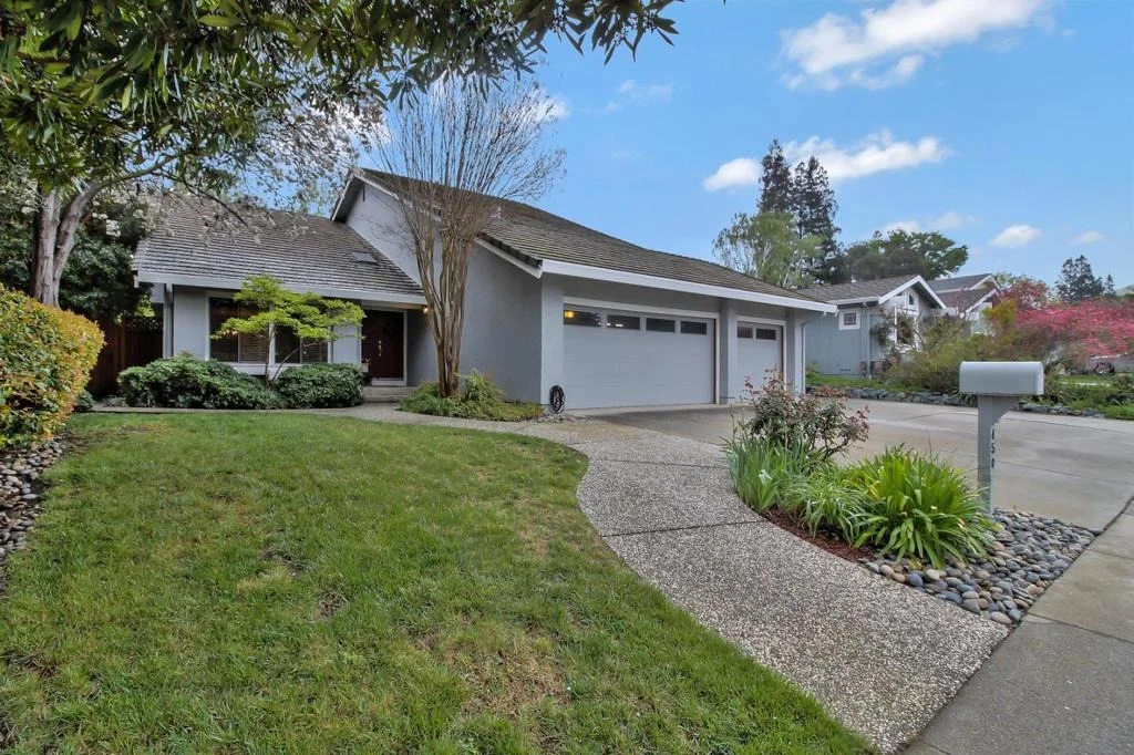 Photo of 450 Spring Hill Drive