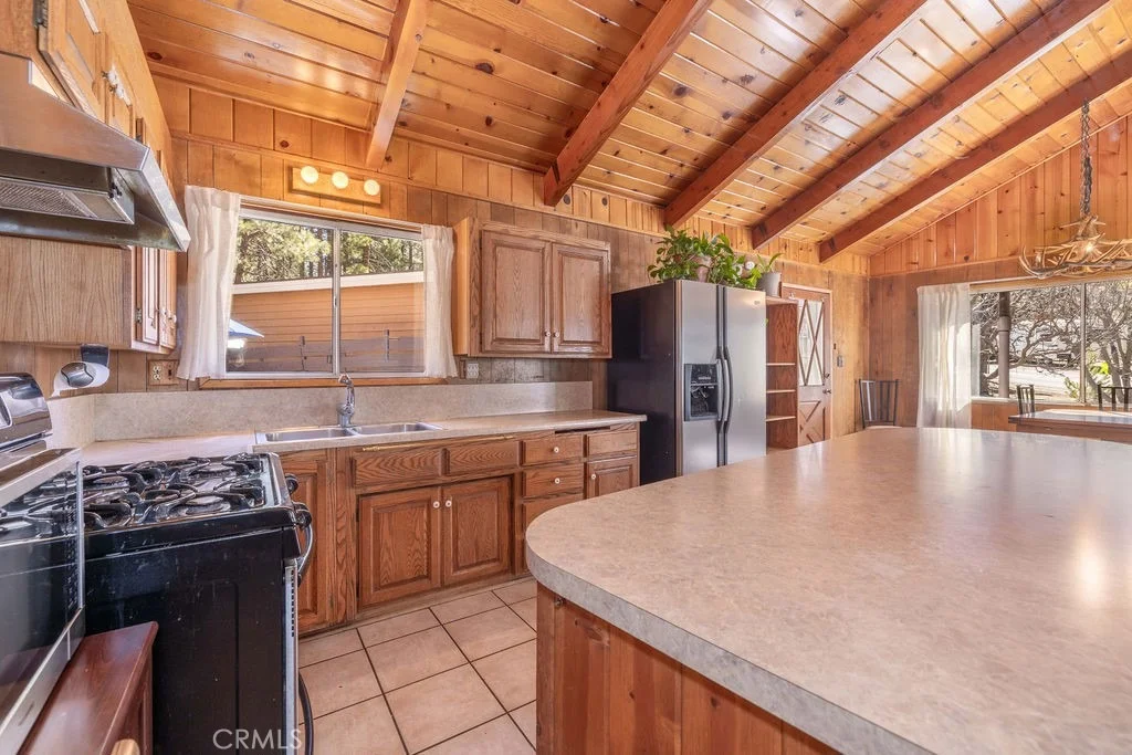 Photo of 433 Catalina