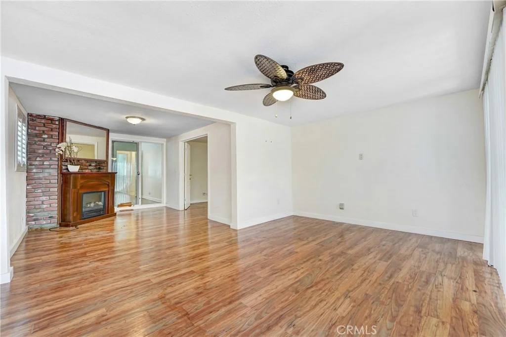 Photo of 727 W 137th Place