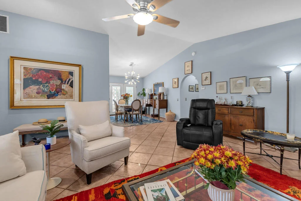 Photo of 54160 Avenida Rubio