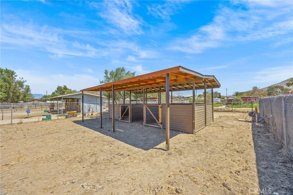 Photo of 4623 Center Avenue