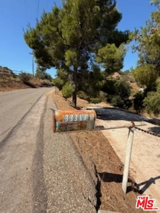 Photo of 33317 Decker Canyon Road