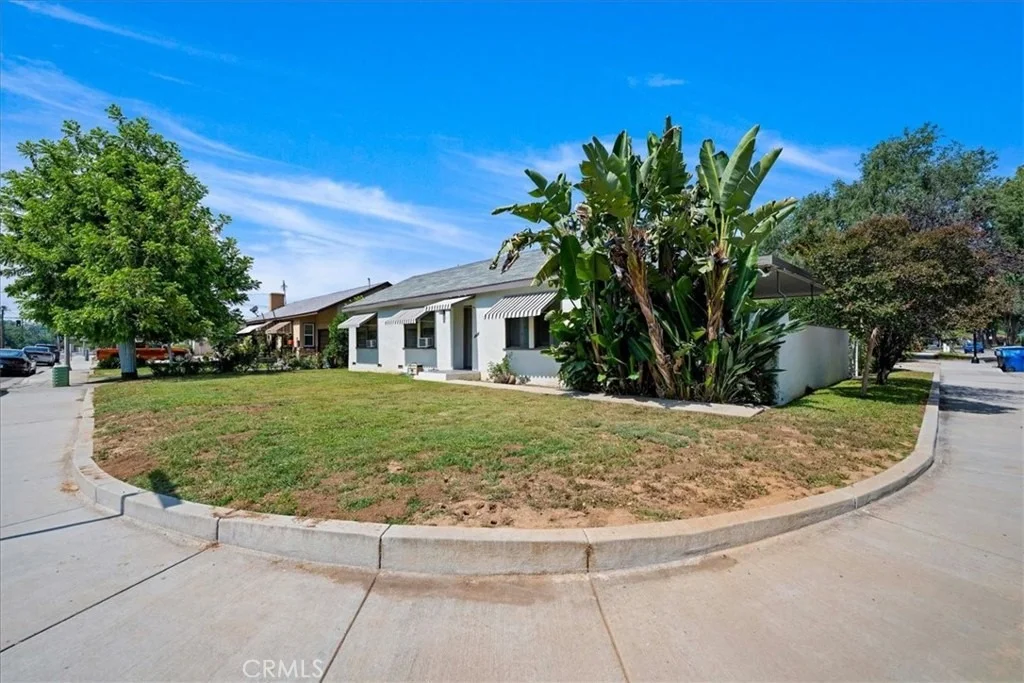 Photo of 5305 Palm