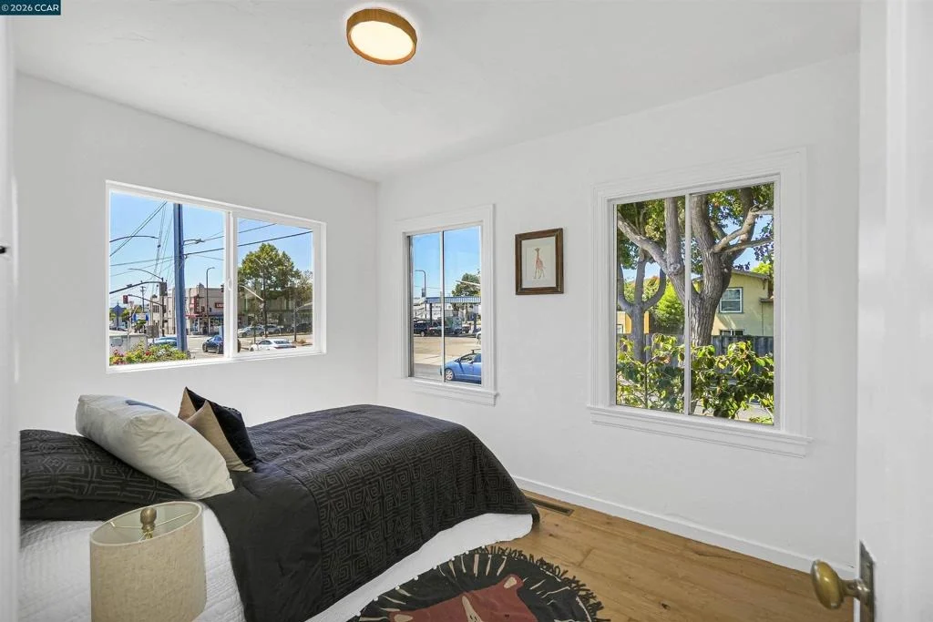 Photo of 1300 Kains Ave