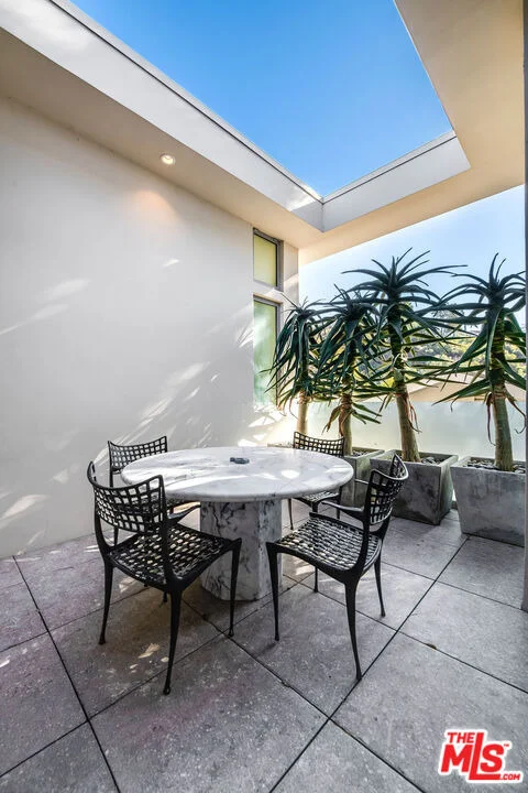 Photo of 2241 Bowmont Drive