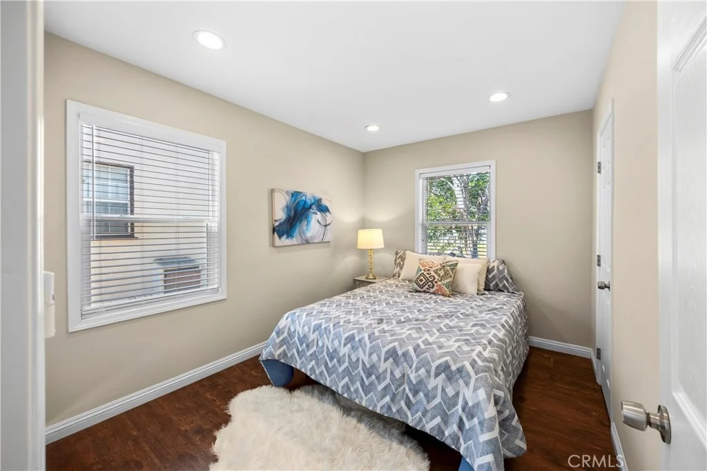 Photo of 4558 Pasadena Avenue