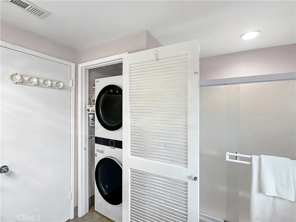 Photo of Unit D at 24471 Lantern Hill
