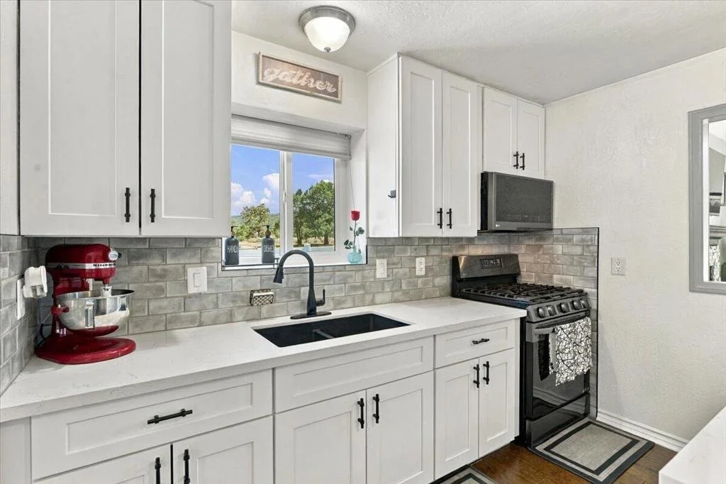 Photo of 2125 State Lane