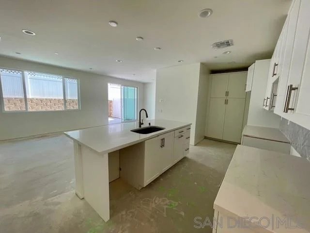 Photo of 7825 Cypress Dr
