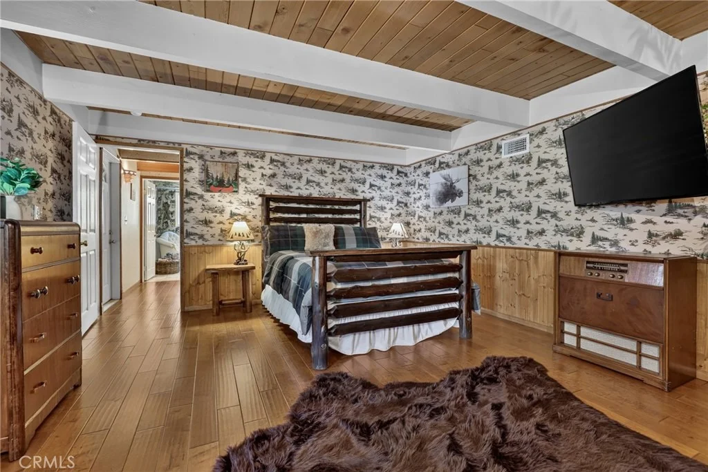 Photo of 615 Grass Valley Rd