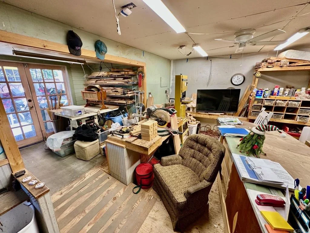 Photo of 880 Crest View Rd
