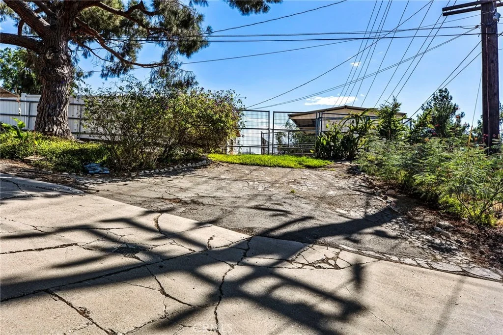 Photo of 4581 Crestview Drive