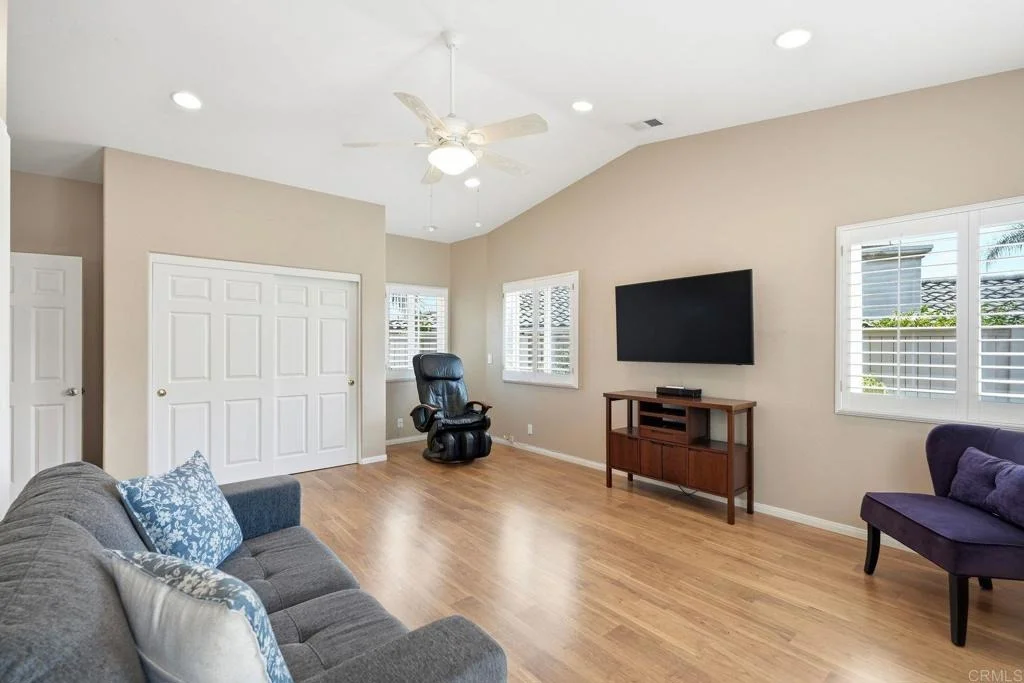 Photo of 3121 Via Valesco