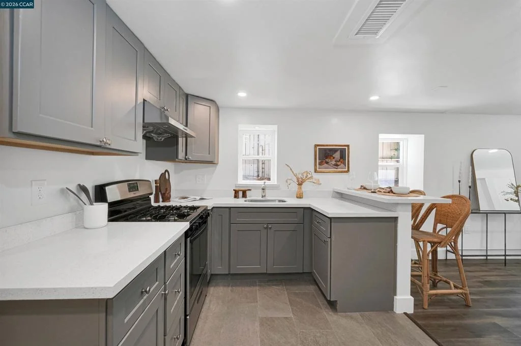 Photo of 1300 Kains Ave
