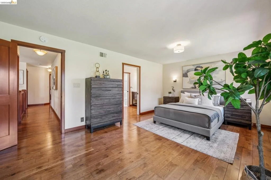 Photo of 2206 Pinehurst Court