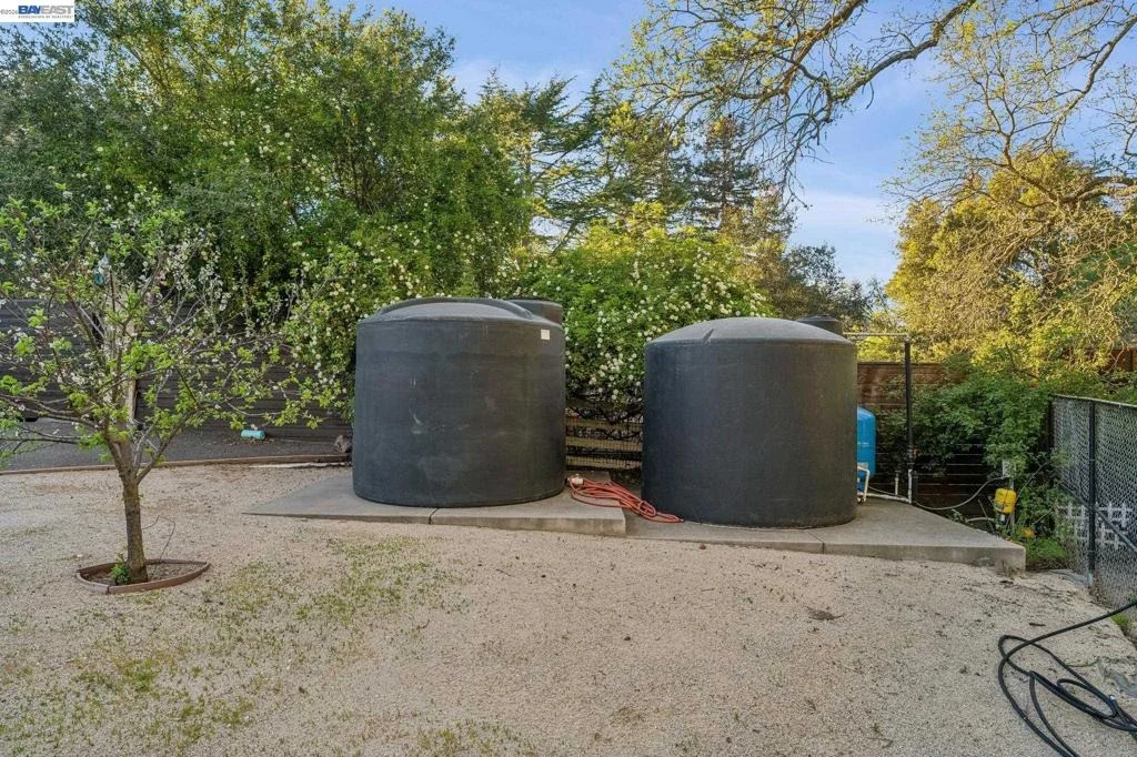 Photo of 4725 MORGAN TERRITORY ROAD