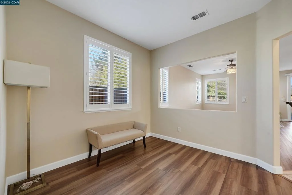 Photo of 738 Marsh Pl