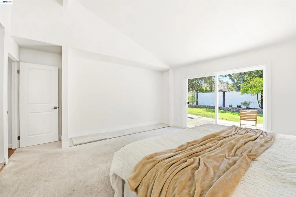 Photo of 467 Lowell Pl