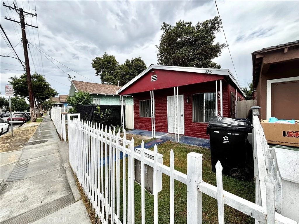 Photo of 2202 E Stockwell