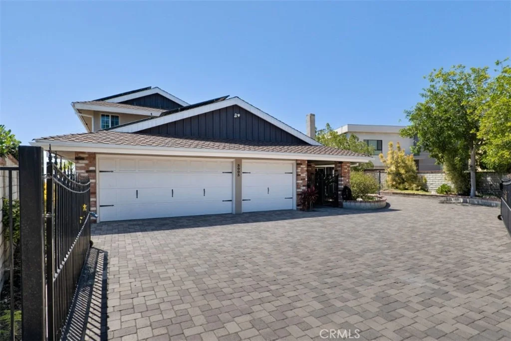 Photo of 3003 Mesa Verde Drive