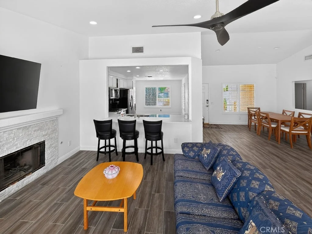 Photo of 79285 Desert Crest