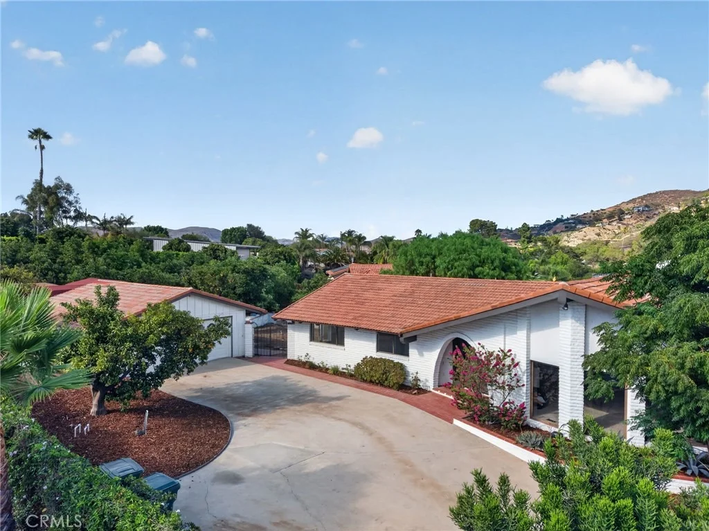 Photo of 2801 E Mission Road