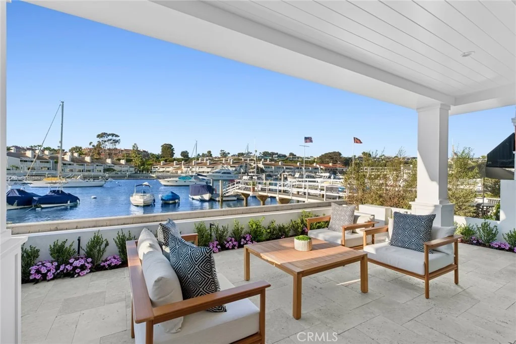 Photo of 1105 N Bay Front