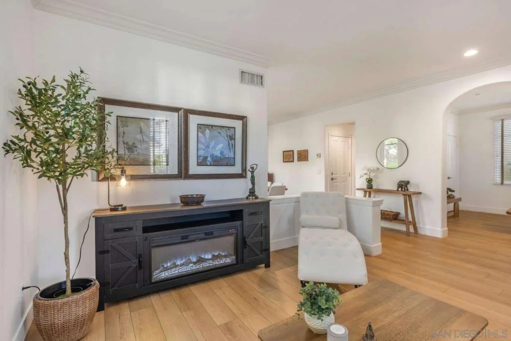 Photo of 86 Canyoncrest