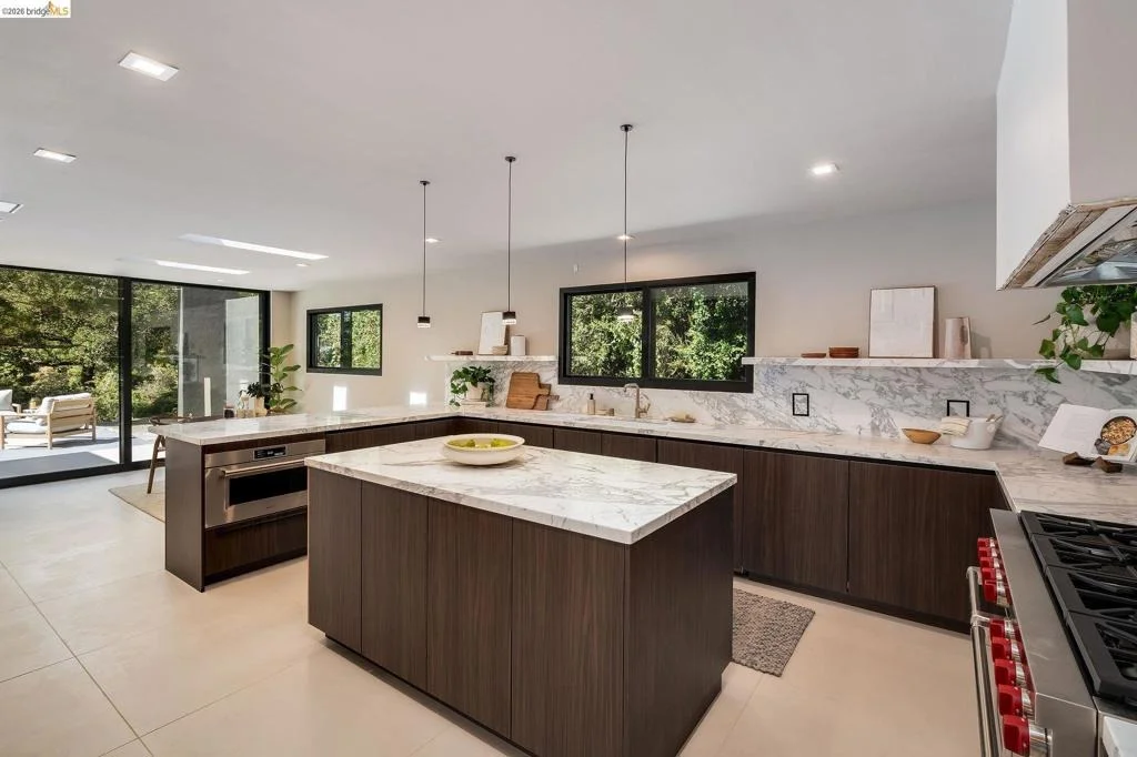 Photo of 5645 Bacon Rd