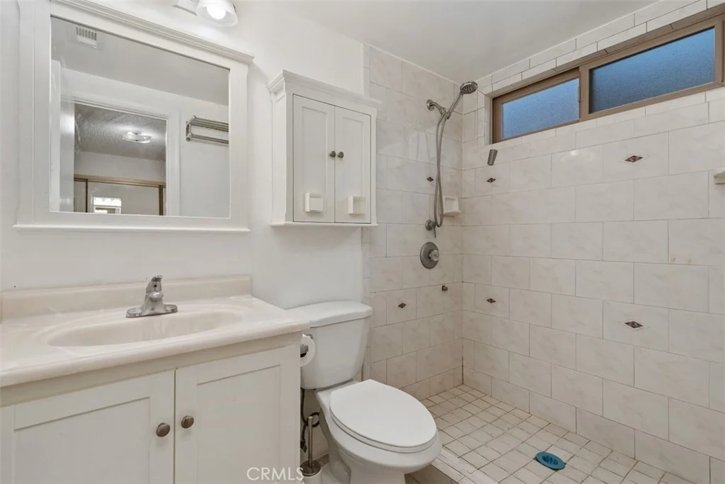 Photo of 21624 Birch Hill