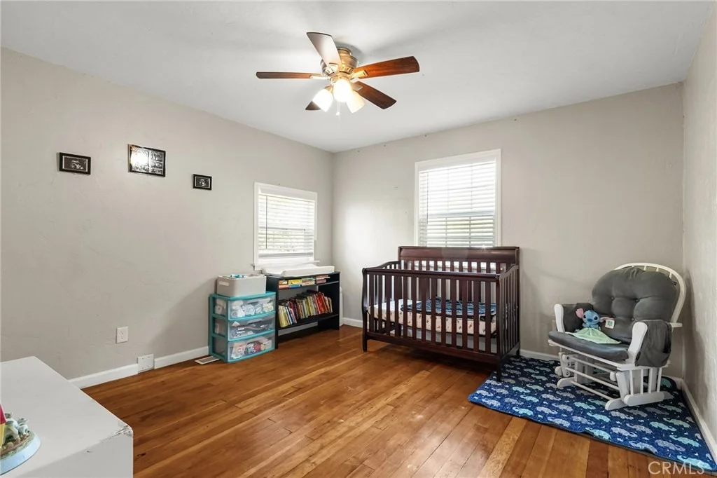 Photo of 15 Oak Park Way
