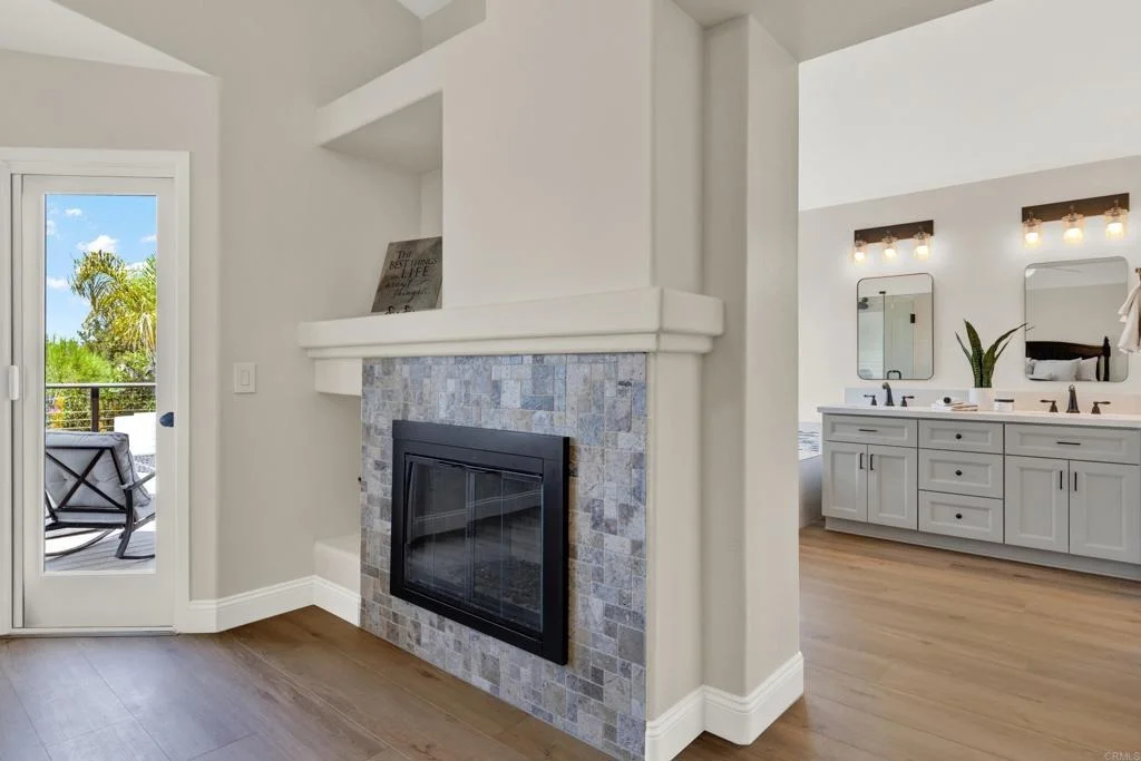 Photo of 948 Honeysuckle Drive
