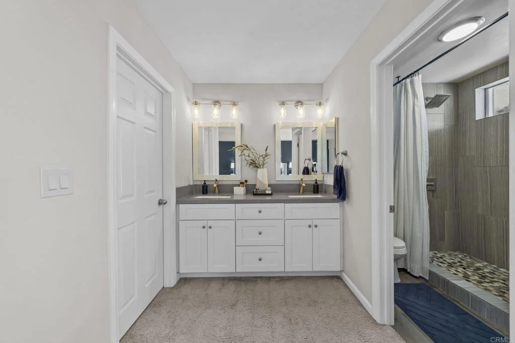 Photo of Unit 18 at 2335 Caringa Way