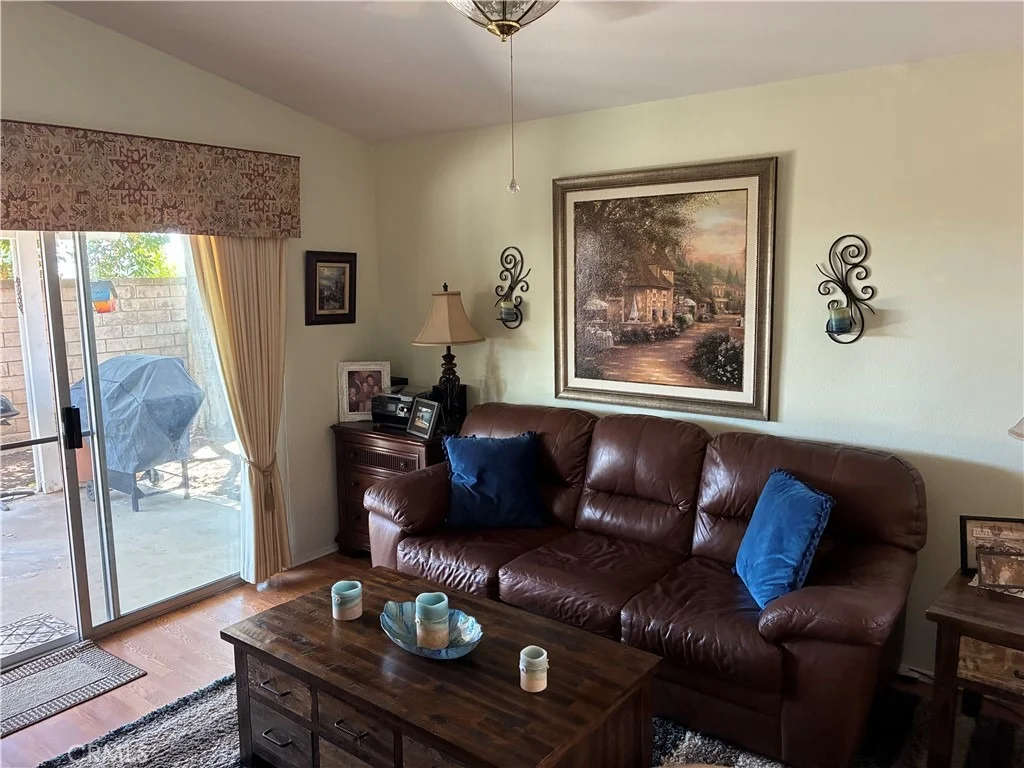 Photo of 40793 Caballero