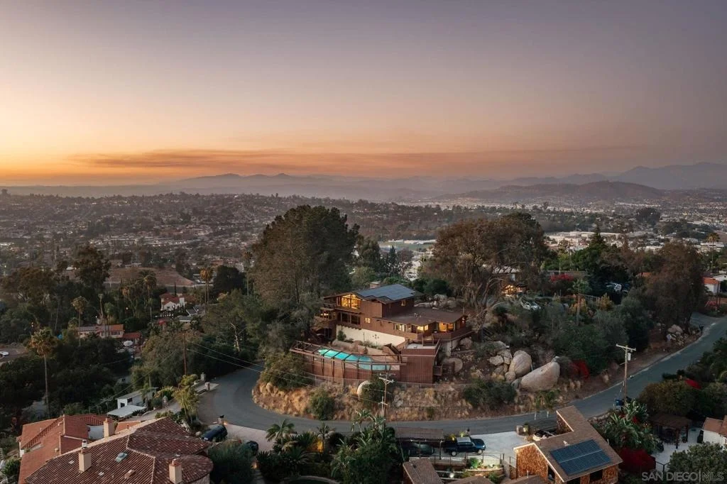 Photo of 9450 Sunset Drive